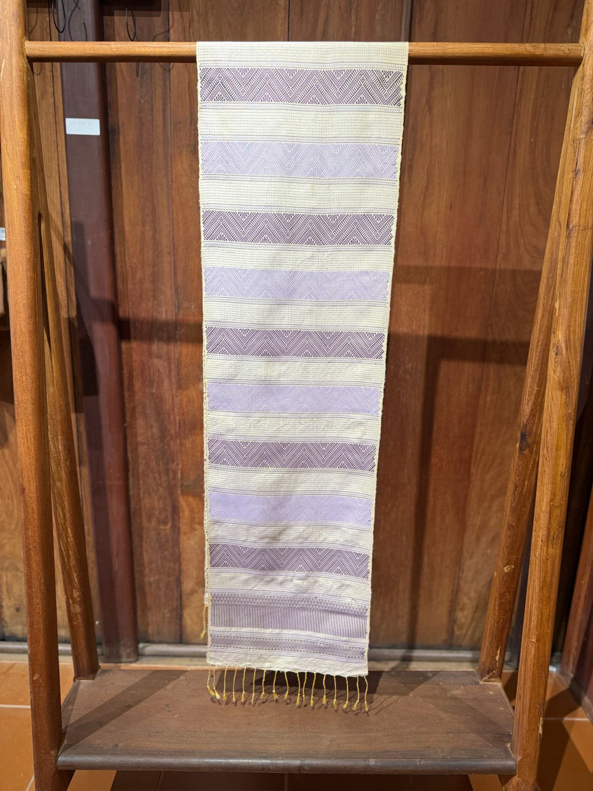 Shoulder Cloth - Lai Khan (Purple)