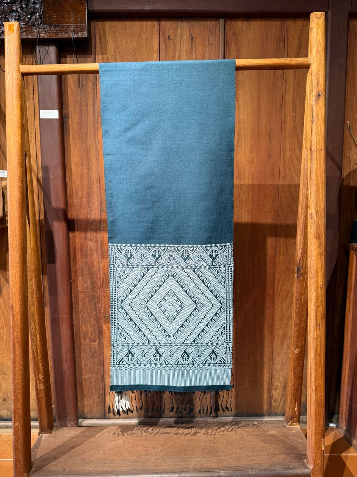 Table Runner - Diamond Motif (Blue)