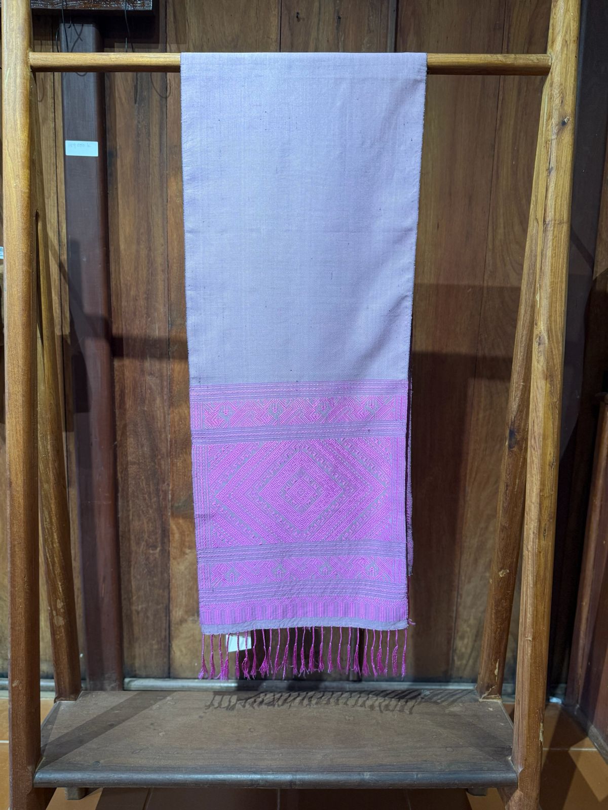 Table Runner - Diamond Motif (Pink)
