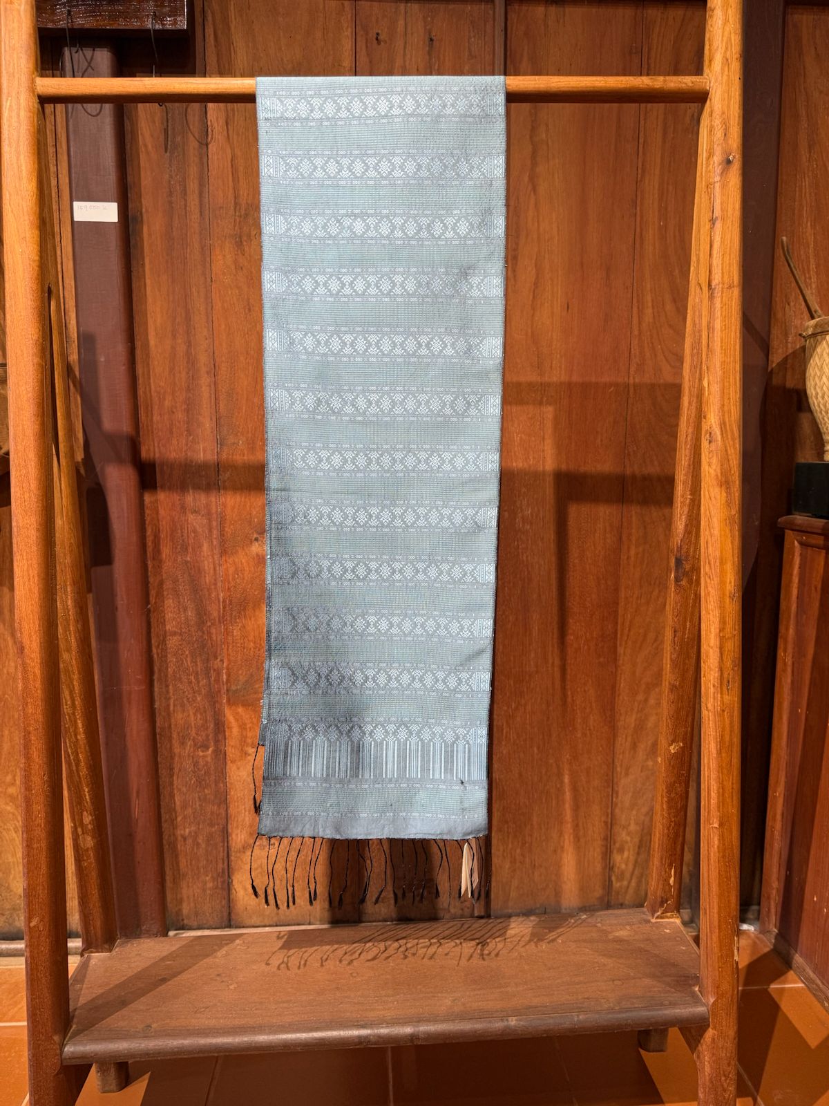 Shoulder Cloth - Floral Motif (Blue)